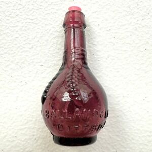 Vintage Wheaton Miniature Ball And Claw Bitters Red Glass‎ Bottle Taiwan